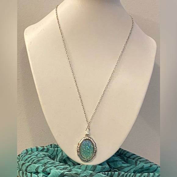 NEW Druzy necklace - Picture 2 of 2